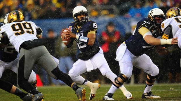 keenan-reynolds-navy-tielemans-1300.jpg